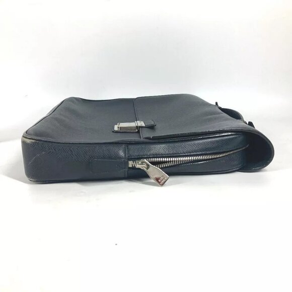 LOUIS VUITTON Taiga Vasili PM Document bag Briefcase Bag Business bag - Picture 4 of 15